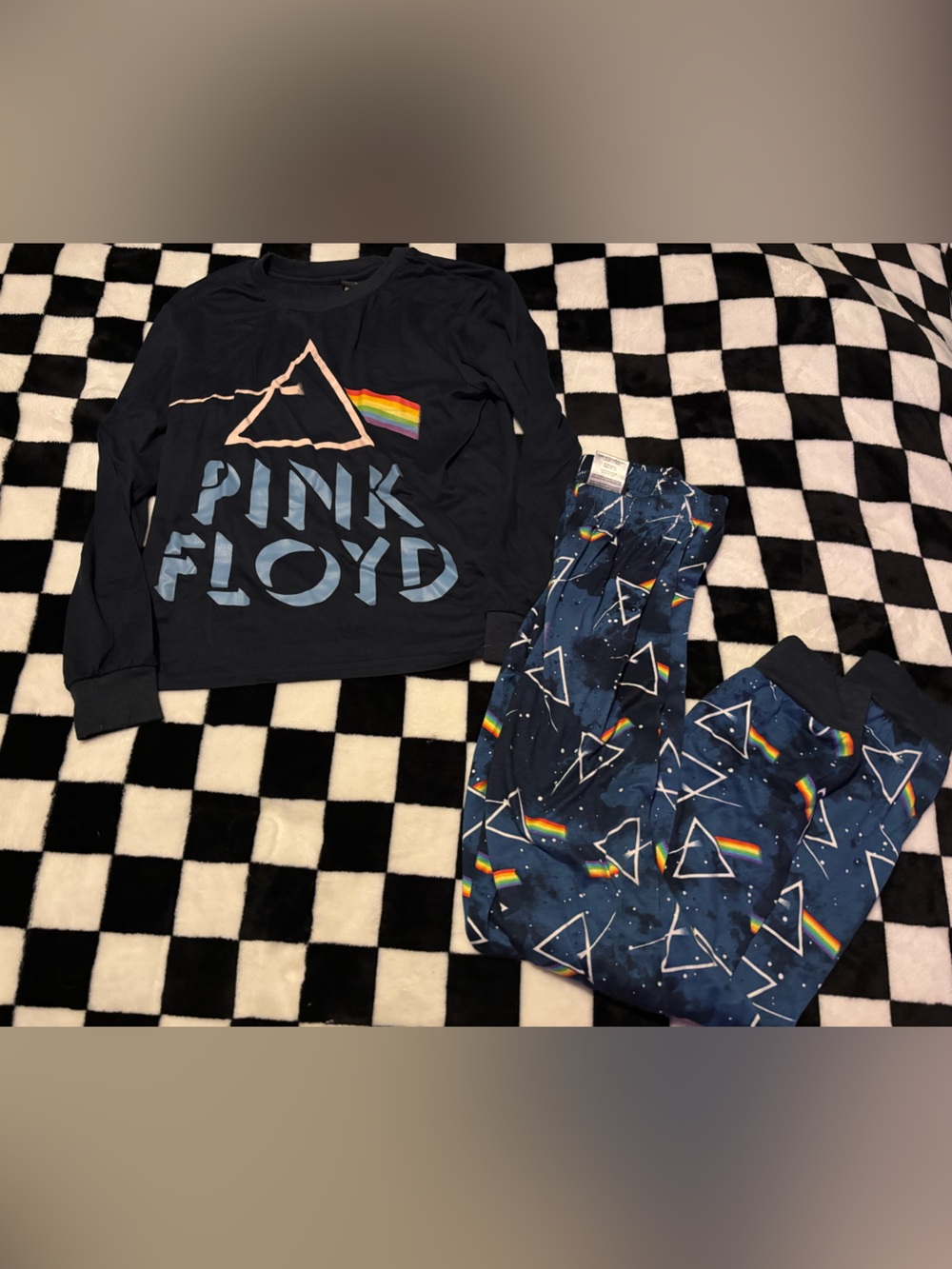 Boys 7/8 pink Floyd pjs